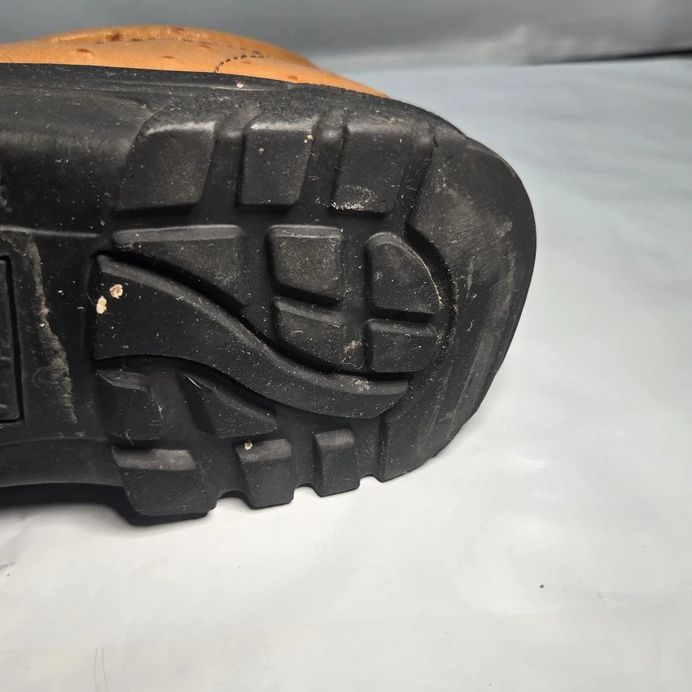 Roper padded ostrich designed
